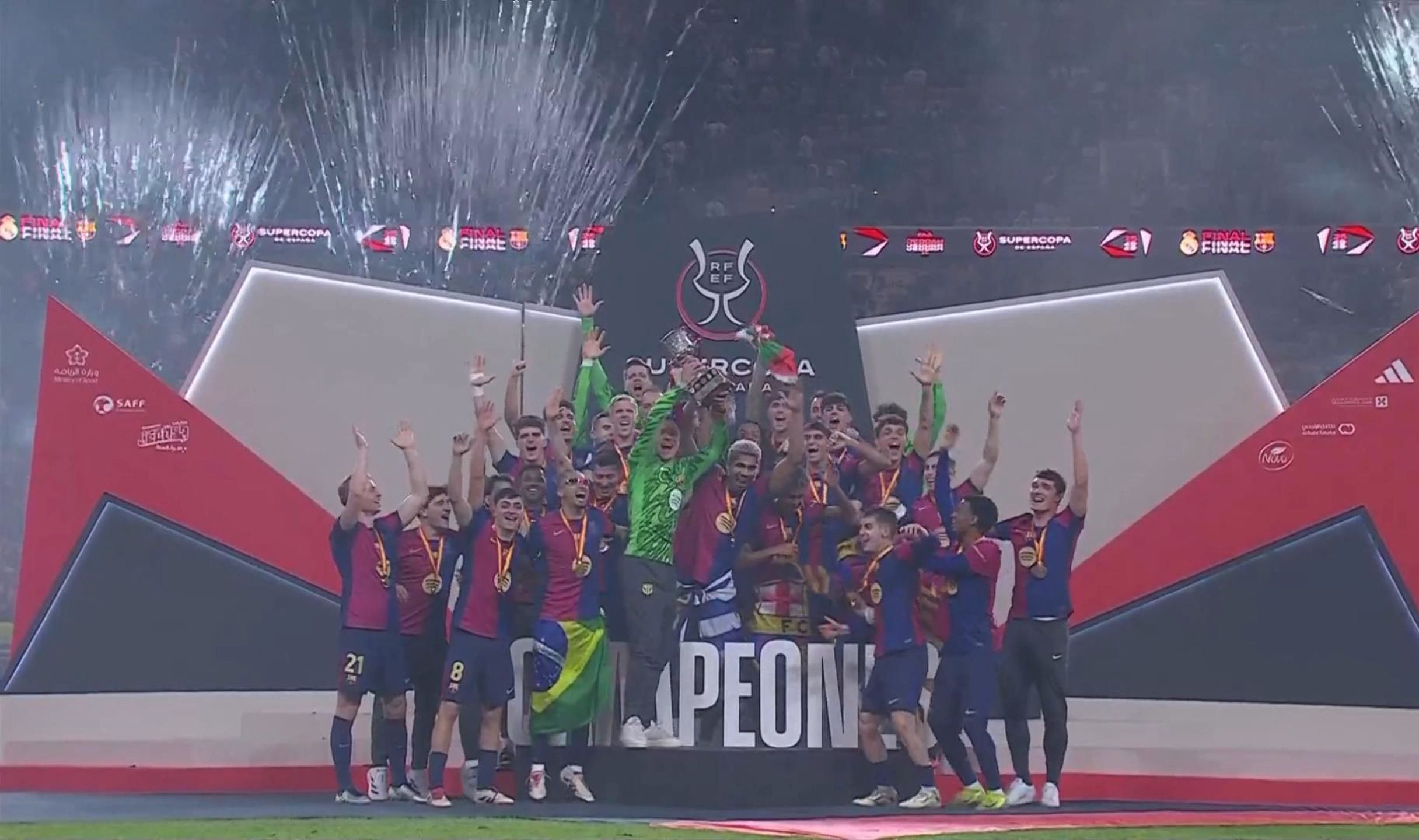 24胜1负！雷霆追平73胜勇士2015-16赛季开局战绩