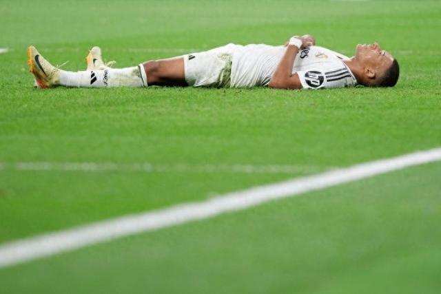 不适应防弧！林诗栋／蒯曼2-1杜达／温特！国乒2-1领先德国！