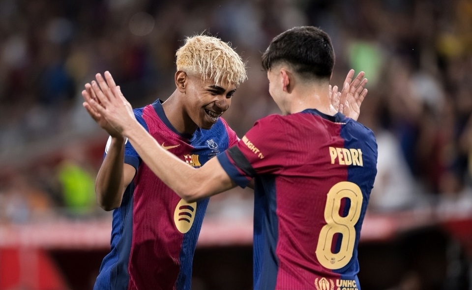 老将强硬打成2+1，全队振奋