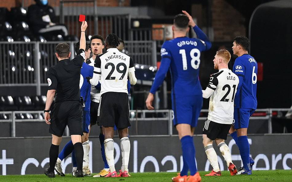 夺冠功臣！莱奥轰入21球，成鹿岛近17年来首位日职联金靴