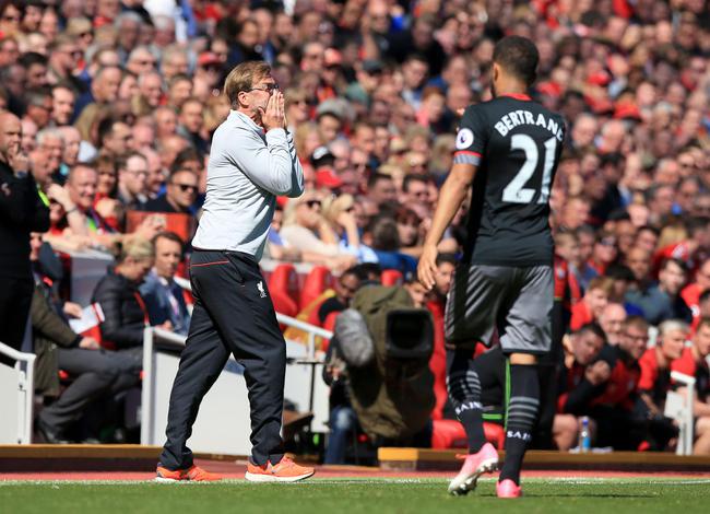 热议汪士钦红牌：对方踢人很隐蔽；染红动作太业余，狂性大发